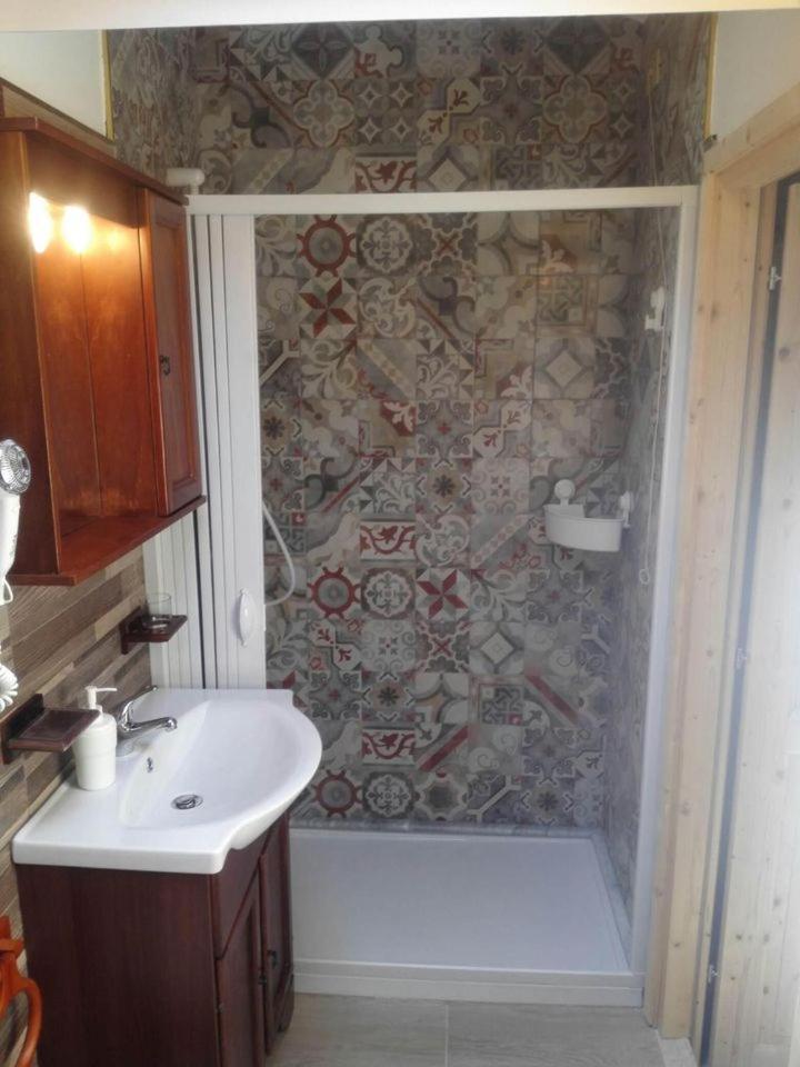 Villa Marysa Studio Apartment Giardini-Naxos Exterior foto