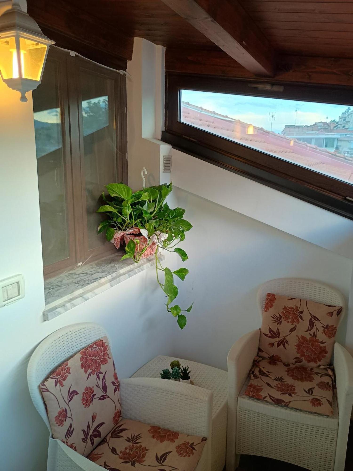 Villa Marysa Studio Apartment Giardini-Naxos Exterior foto